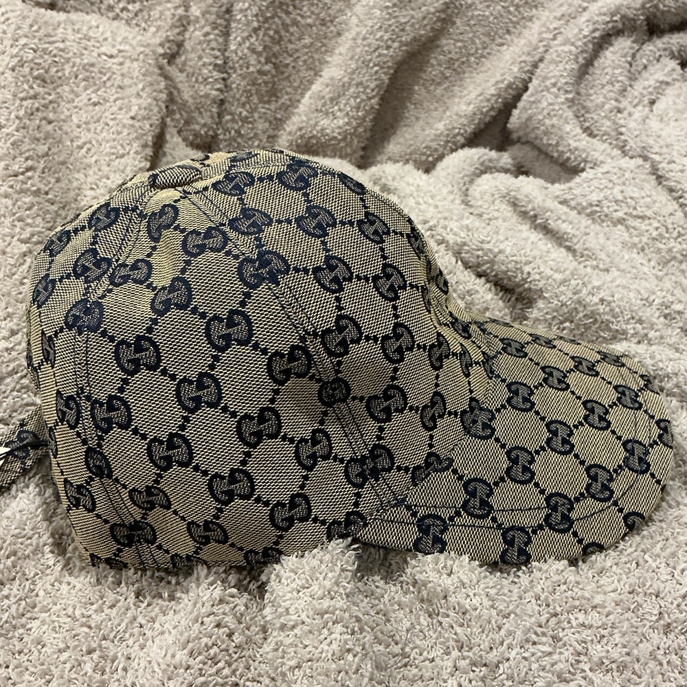 NWOT Gucci Beige and Black Patterned Cap, Size M - Picture 3 of 6